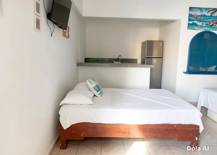 Hotel Zihua Malibu 3*