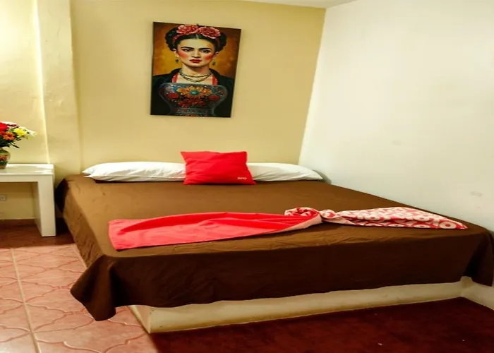 Hotel Zihua Malibu 3*